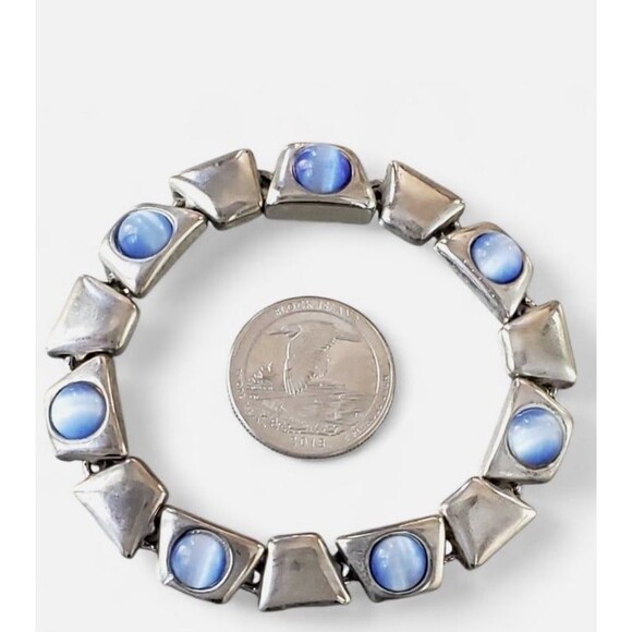 Vintage Faux Blue Cats Eye Silver Tone 7½" Magnetic Clasp Link Bracelet Classic - Picture 3 of 10